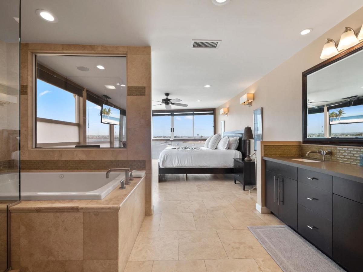 Stunning Bayfront Condo With Gorgeous Views, Garage, Massive Roof Deck & Ac - Dogs Welcome! 圣地亚哥 外观 照片