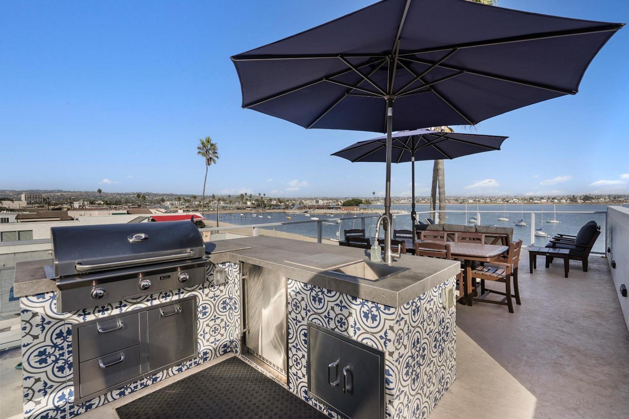 Stunning Bayfront Condo With Gorgeous Views, Garage, Massive Roof Deck & Ac - Dogs Welcome! 圣地亚哥 外观 照片
